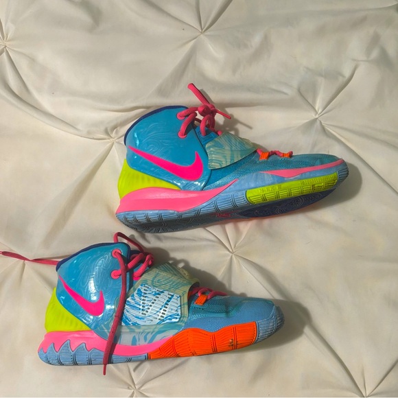 Kyrie 6 Pool shoes - Picture 1 of 4